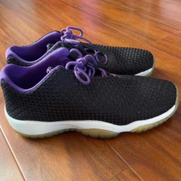 jordan future low purple